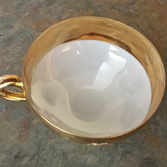 GORGEOUS 💛VINTAGE 🍎🍇☕️ TEA CUP AND SAUCER🍎🍇FINAL NO OFFERS - Picture 8 of 13